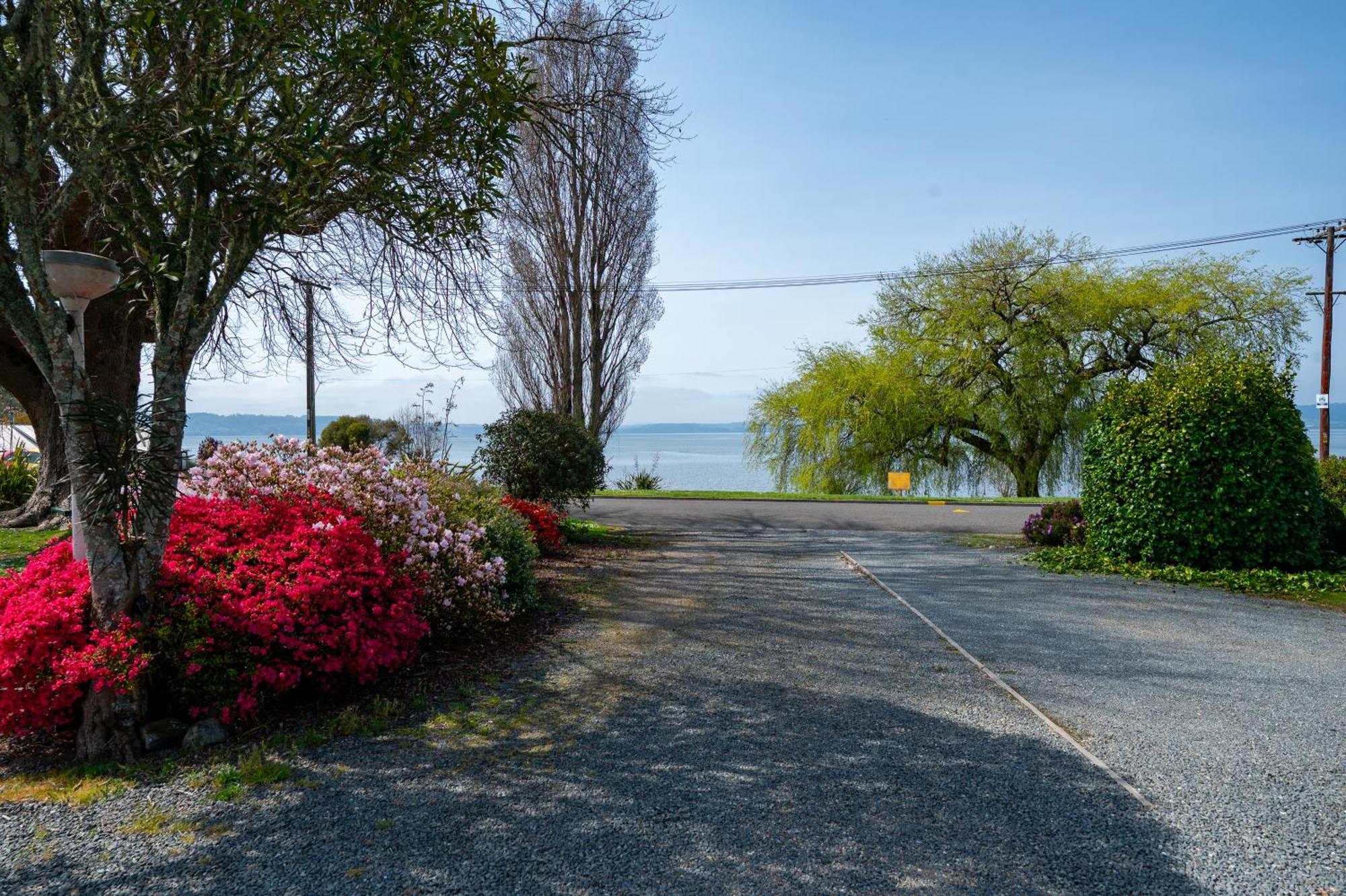 Jack & Di'S Lakefront Motel Distretto di Distretto di Rotorua Esterno foto