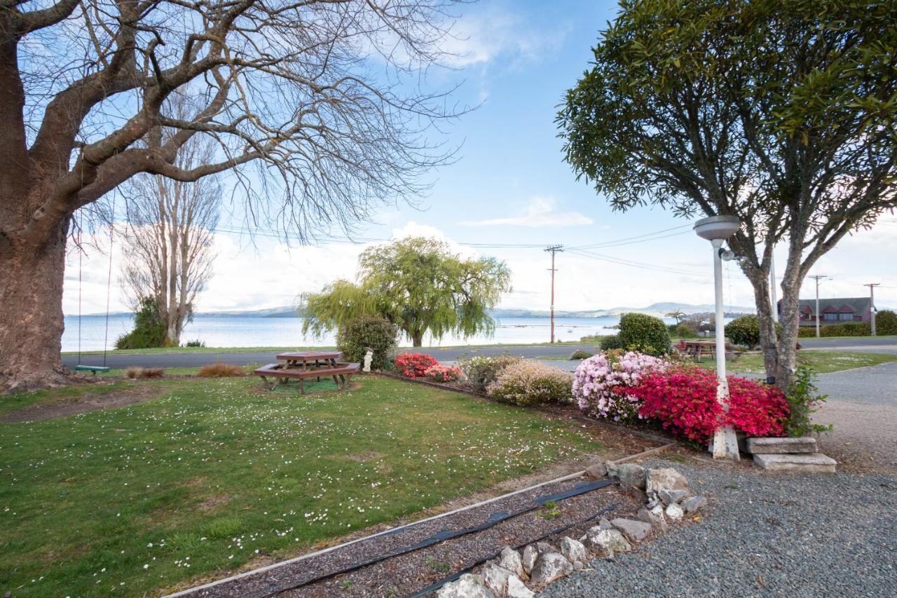 Jack & Di'S Lakefront Motel Distretto di Distretto di Rotorua Esterno foto