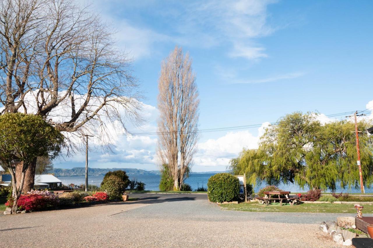 Jack & Di'S Lakefront Motel Distretto di Distretto di Rotorua Esterno foto
